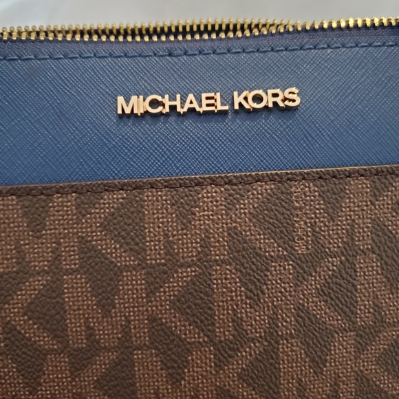 Michael Kors purse - Picture 4 of 8